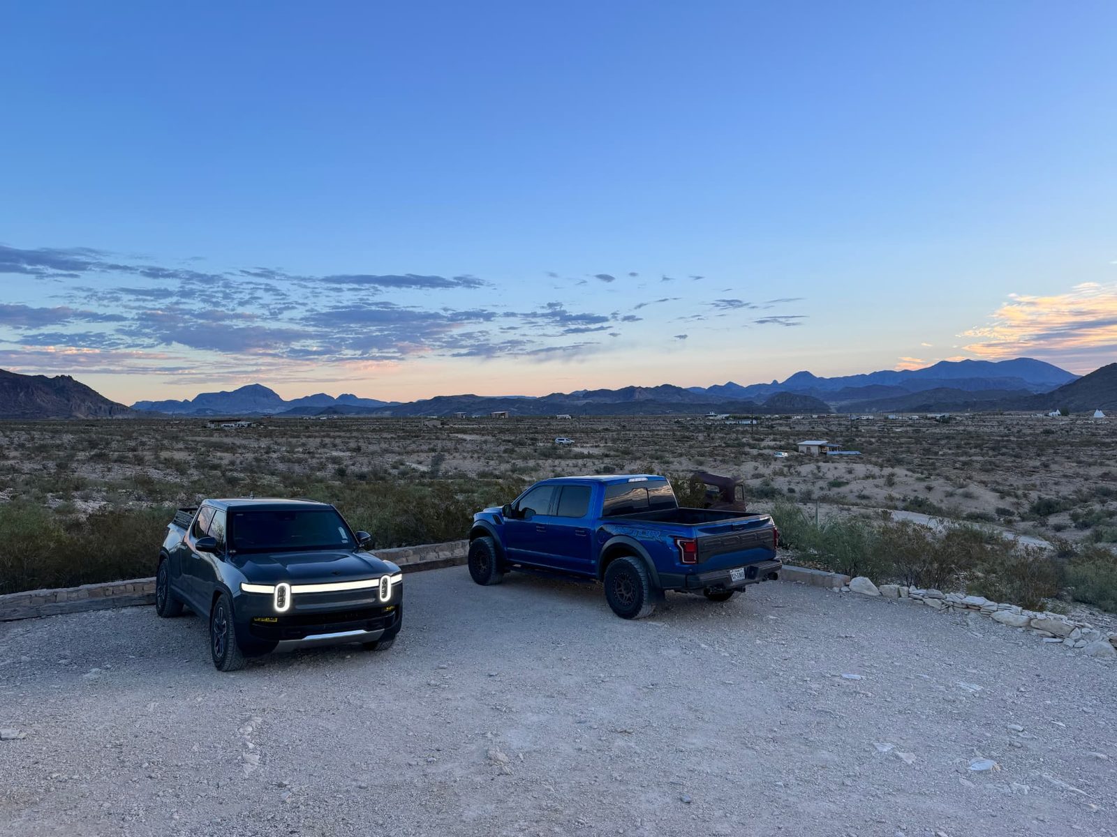 The parking and view at the house